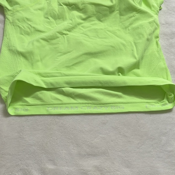 Athleta  Green neon Women's crop Top - Picture 6 of 6